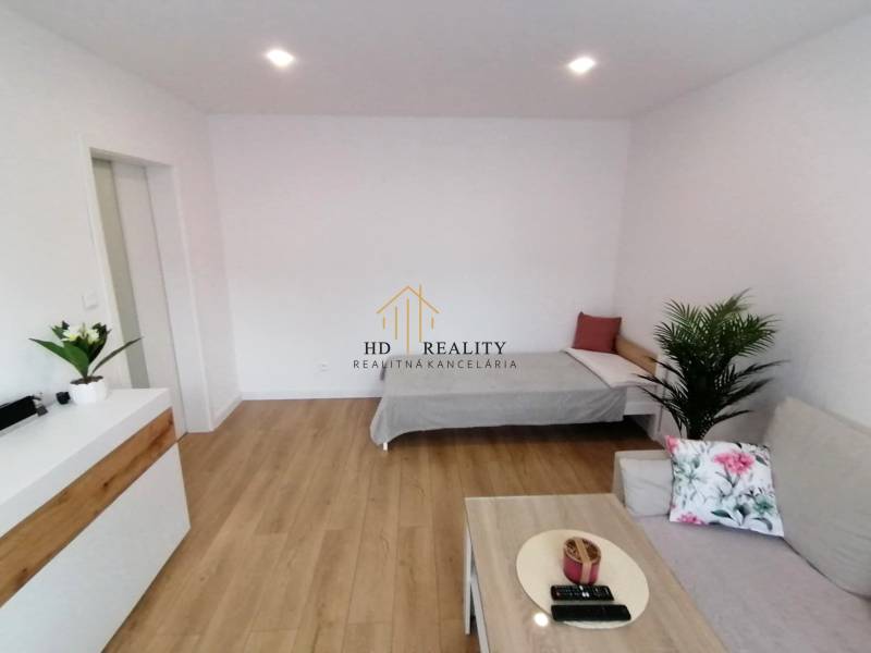 Obrázok WhatsApp 2025-09-14 o 13.48.36_e9c49756.jpg