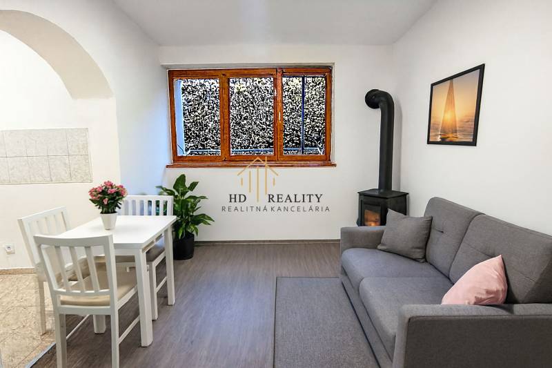 izba s oknom viz.jpg