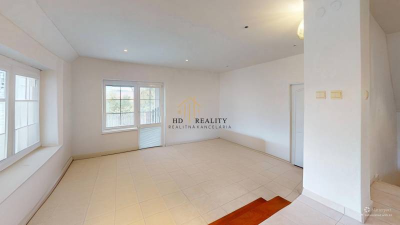 Bedroom-Defurnished (1).jpg