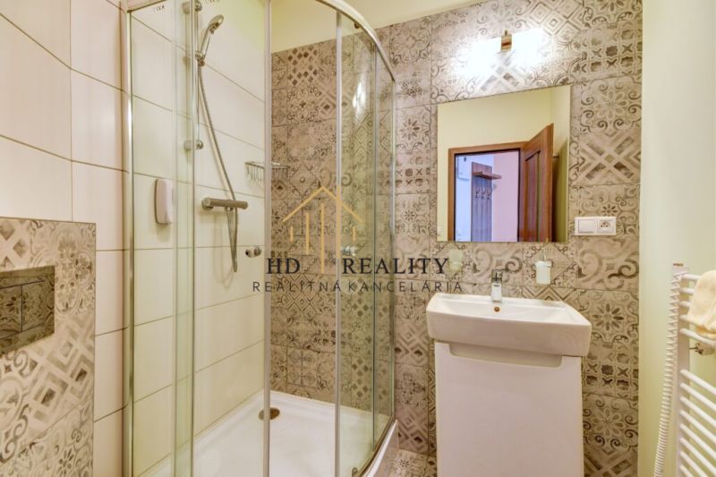 HD REALITY, prenájom, 1- izbový apartmán v Mengusovciach.