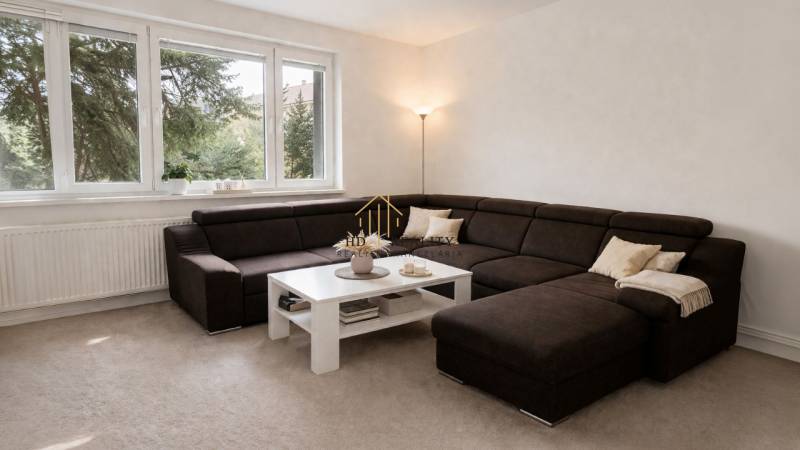 WhatsApp Image 2026-04-19 at 19.36.48 (8).jpg