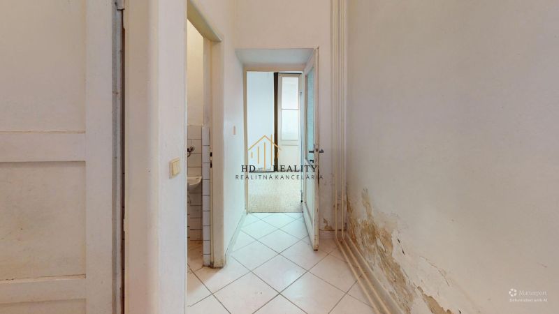 Bathroom-Defurnished(11).jpg