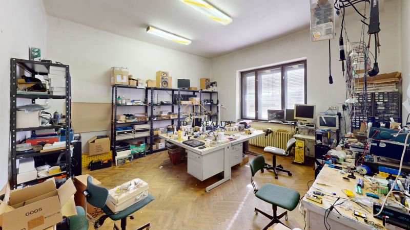 Office(1).jpg