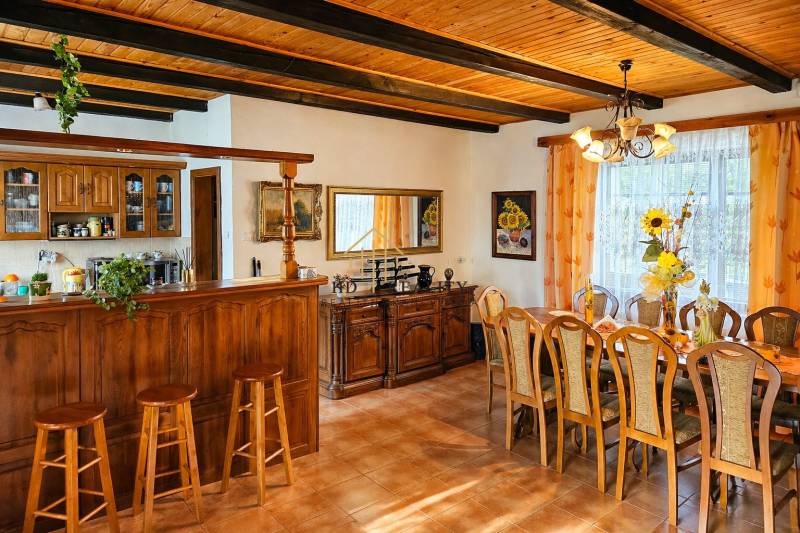 lucenec jedalen jpg.jpg