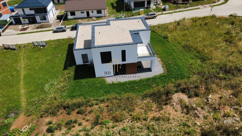 dji_fly_20250804_121132_116_1754302305570_photo_optimized.jpg