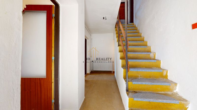 HD REALITY - Exkluzívne na predaj rodinný dom v obci Sklené Teplice