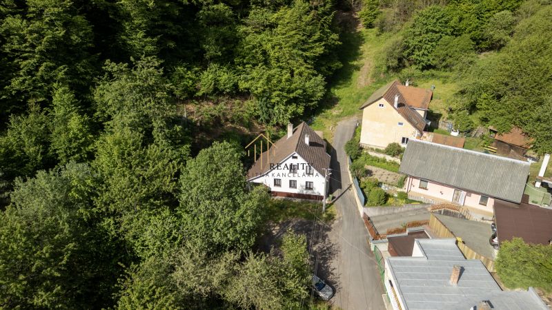 HD REALITY - Exkluzívne na predaj rodinný dom v obci Sklené Teplice