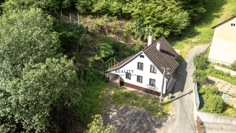HD REALITY - Exkluzívne na predaj rodinný dom v obci Sklené Teplice