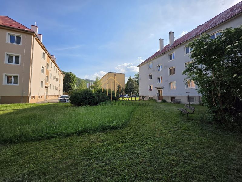 HD REALITY, prenájom 2,5 izbový, nadštandardný byt v Banskej Bystrici