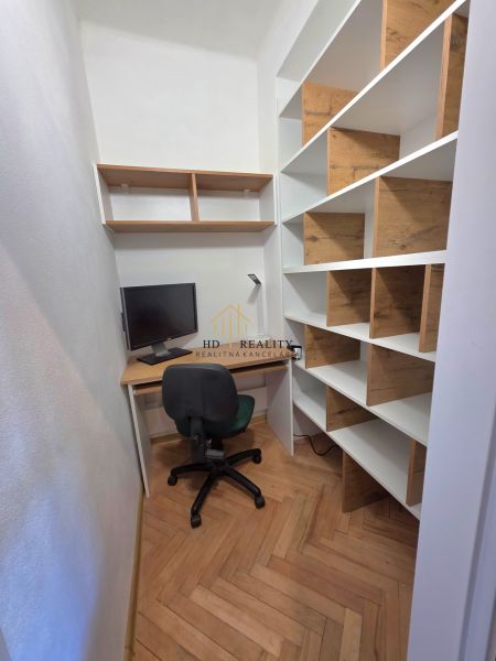 HD REALITY, prenájom 2,5 izbový, nadštandardný byt v Banskej Bystrici