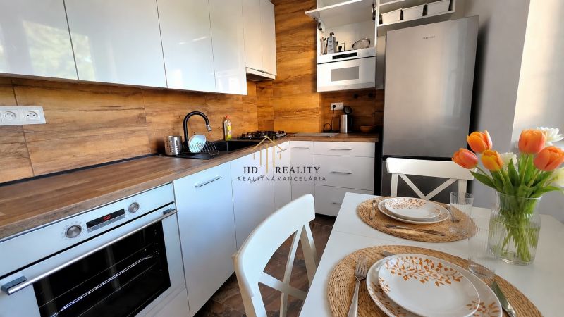 HD REALITY, prenájom 2,5 izbový, nadštandardný byt v Banskej Bystrici