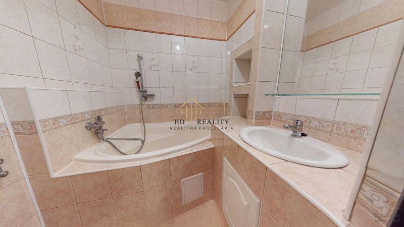 HD REALITY, predaj, 3- izbový byt Hriňová.