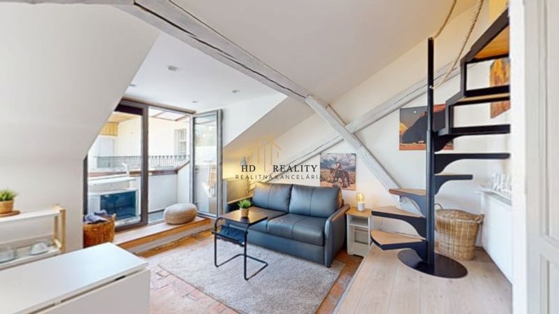 HD REALITY, prenájom,  jednoizbový apartmán v centre Banskej Štiavnice