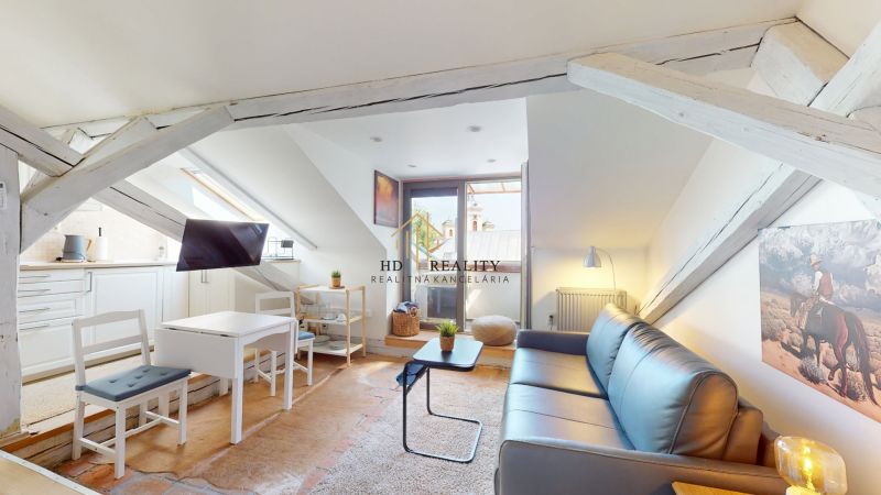 HD REALITY, prenájom,  jednoizbový apartmán v centre Banskej Štiavnice