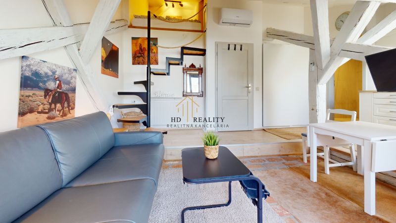 HD REALITY, prenájom,  jednoizbový apartmán v centre Banskej Štiavnice