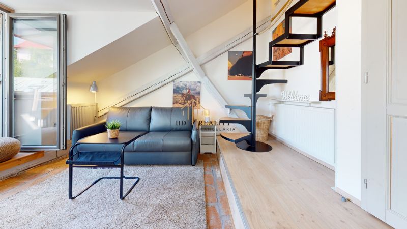 HD REALITY, prenájom,  jednoizbový apartmán v centre Banskej Štiavnice