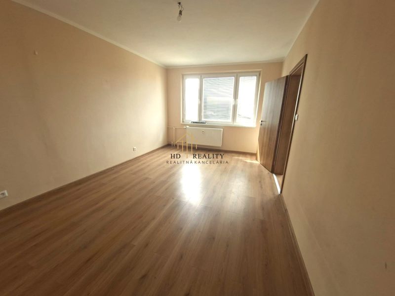 HD REALITY, prenájom, jednoizbový byt v centre Krupiny