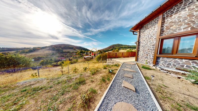 HD REALITY, predaj rodinný dom s výhľadmi na okolitú prírodu | 95 m² |